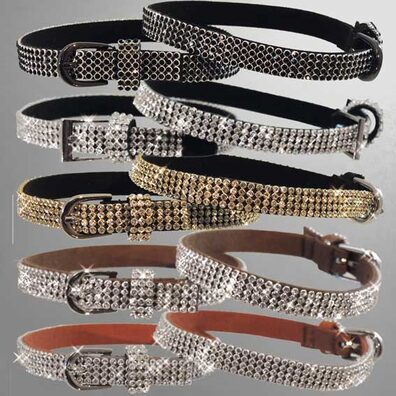 Tuning für Schuhe - das glitzernde Accessoire funkelt in allen Regenbogenfarben.